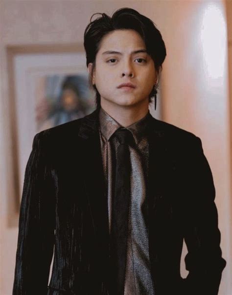 Daniel Padilla (Daniel John Ford Padilla) .